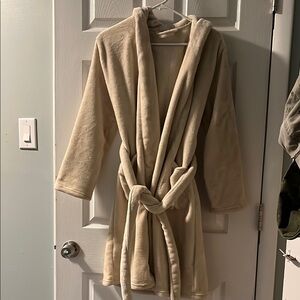 Summer & Rose Plush Cream Hooded Robe
